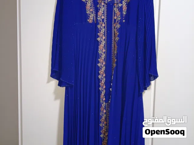 مستعمل بس لبسه وحده ملبوس