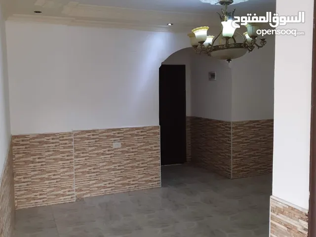 شقة للبيع بسبب السفر
