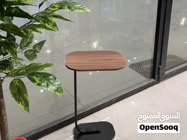 طاوله جانبيه متعدده الاستخدامات