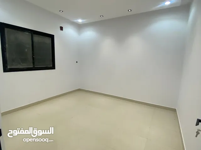 شقه للايجار الرياض حي الغرناطه