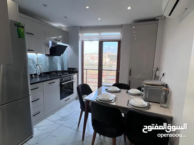 80 m2 2 Bedrooms Apartments for Sale in Istanbul Eyüp