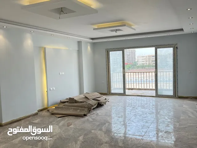 220 m2 3 Bedrooms Apartments for Rent in Cairo Zahraa Al Maadi