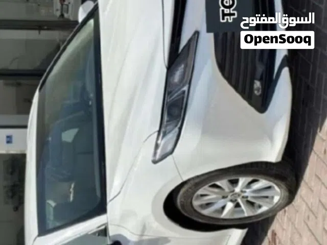 بيع سيارة كامري موديل 2020 GLE اللون ابيض