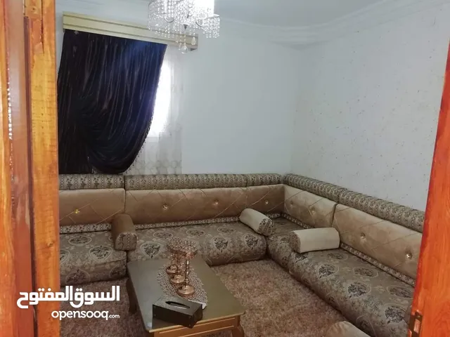 منزل ارضي للبيع في مشروع الهضبة