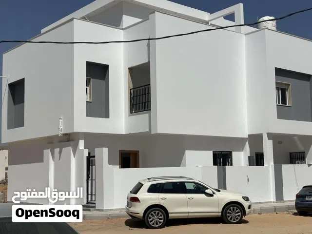 230 m2 4 Bedrooms Apartments for Rent in Tripoli Al-Serraj