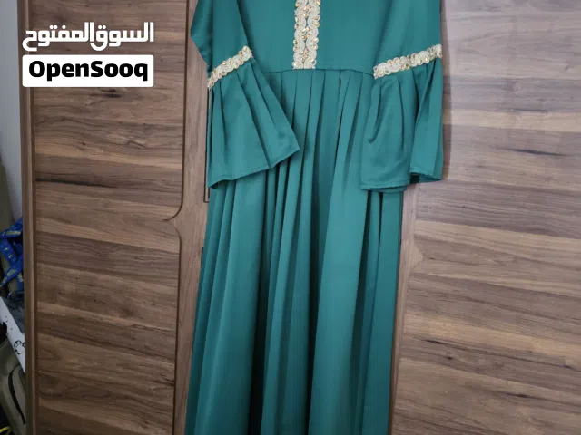 لبسة الام وبنتها او اخت واختها