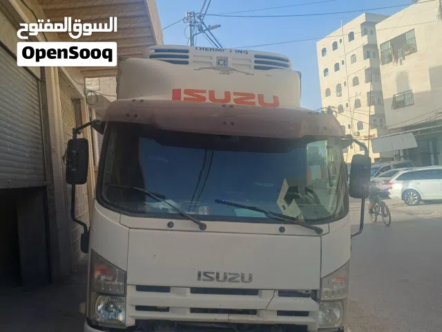 2008 ايسوزو اخرى