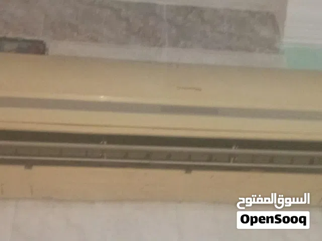 مكيف للبيع جيد