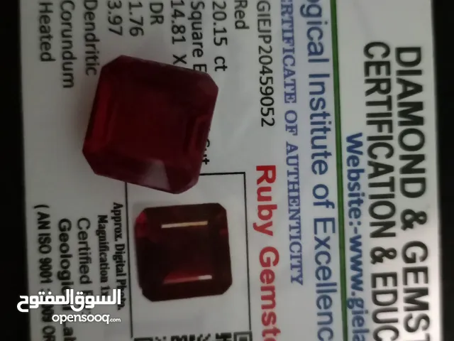 احجار كريمه ياقوت احمر و ازرق 130 جنيه القيراط و بشهادات