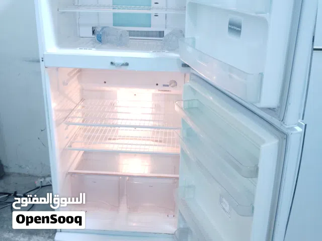 للبيع ثلاجه توشيبا 18 قدم حجم متوسط بحاله جيده معا التوصل تم ء