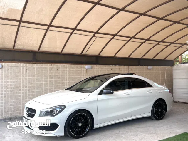 2014, مرسيدس بنز, الفئة-CLA, CLA 200