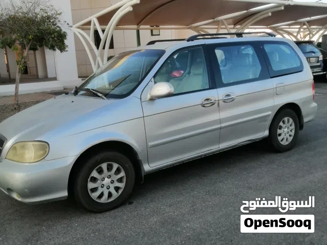 2004 Kia Carnival LX