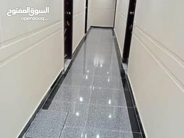 عيادة او مقر اداري مرخص تشطيب سوبر لوكس بمدخل خاص موقع مميز بالابراهيمية