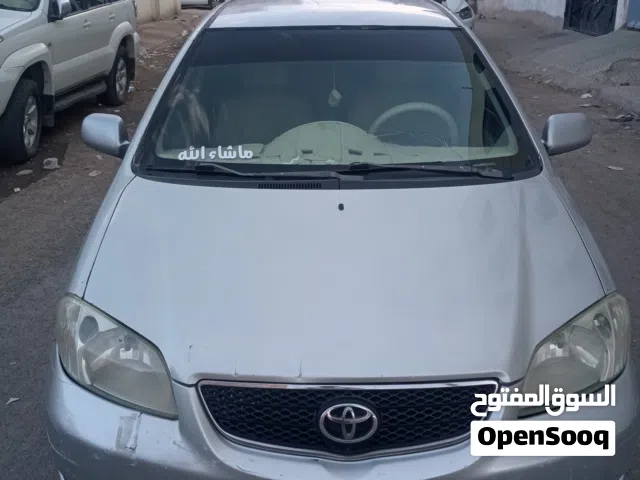 2004 تويوتا كورولا Verso