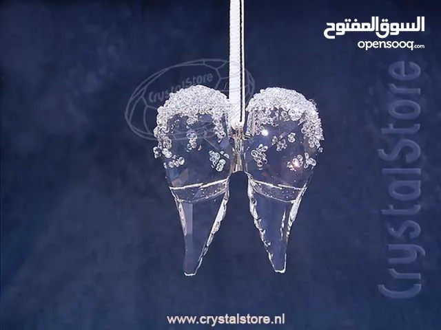 ميدالية سوارفسكي جناح الملائكة للسيارة