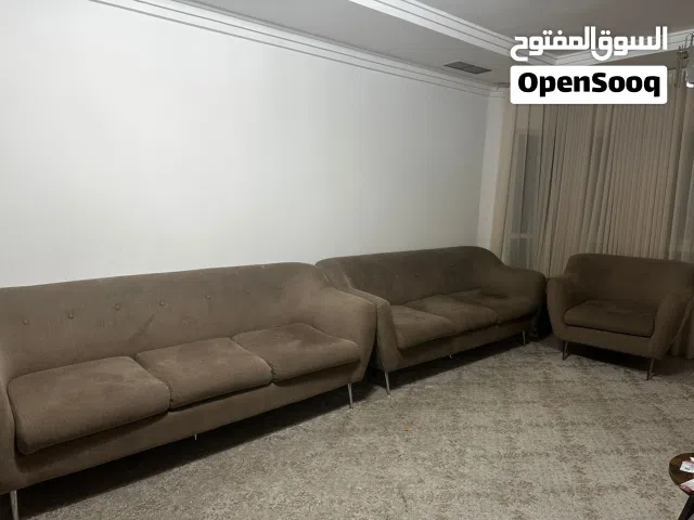 للبيع طقم كنب