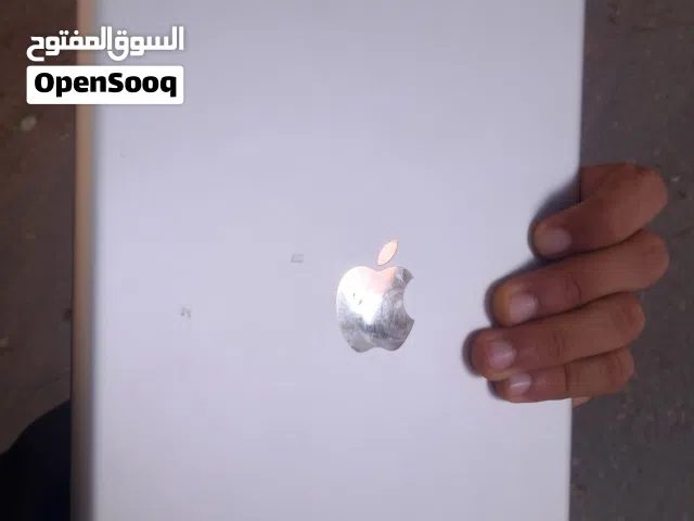 ايباد 9 يبي لوحة وشاشة