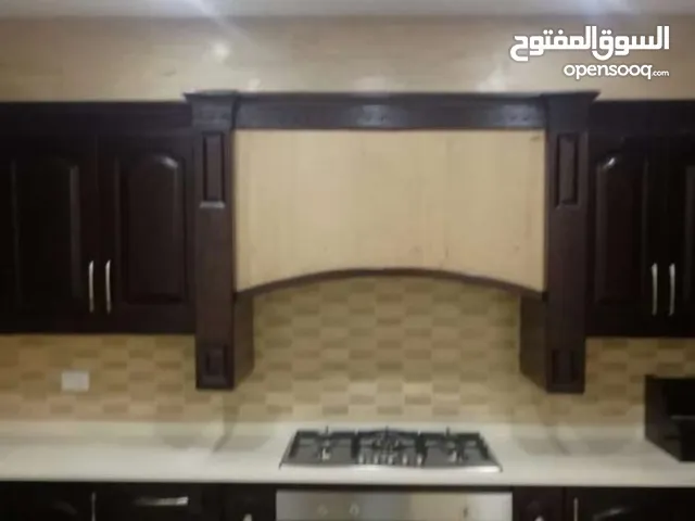 200 m2 4 Bedrooms Apartments for Rent in Amman Al Kursi