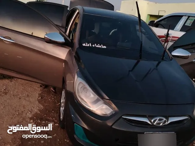 أكسنت مضلع موديل 2013