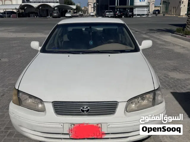 2001 تويوتا كامري XLE