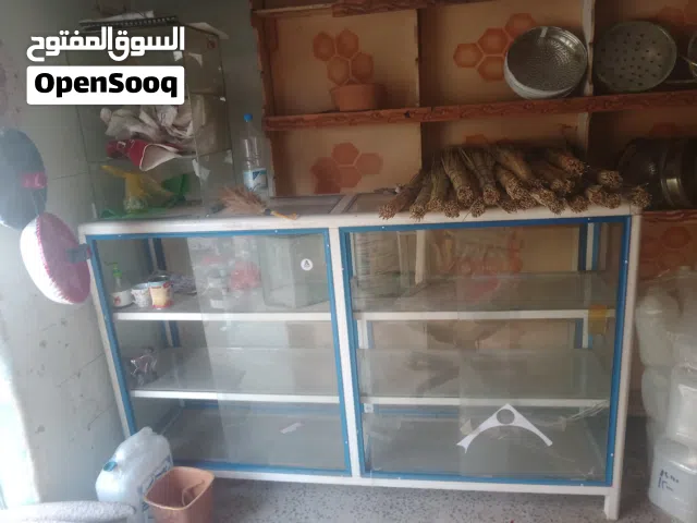 دولاب المنيوم ست دروف طويل مترين واكثر تقريبا مستعمل حق بقالة او اي محل 80000 ألف فقط