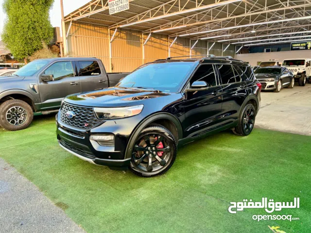 Warranty one year bank financie available big screen camera redaar leader seats Cruse control system