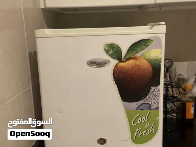 Fridge in a good condition  ثلاجه عاليه الجوده جميله و باردة جدا
