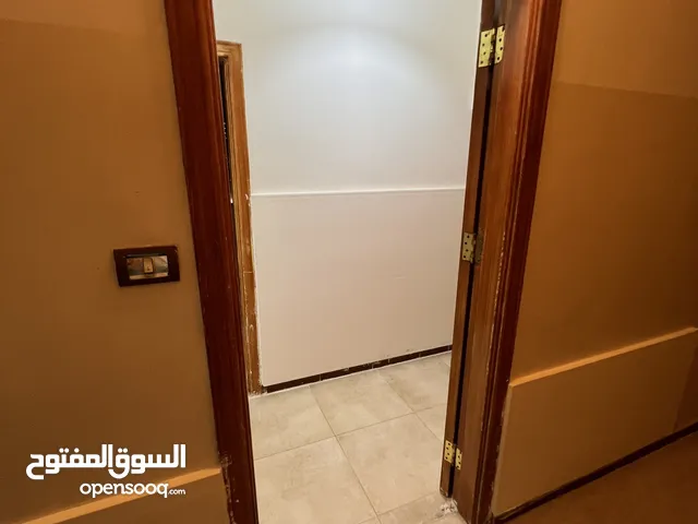 شقق مفروشة للإيجار (( للطالبات فقط ))