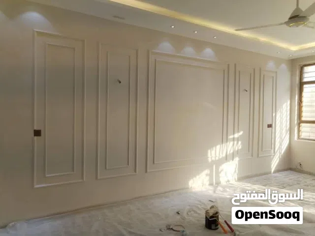 مستعدون العمل جميع الديكورات والصباغ قراء الوصف