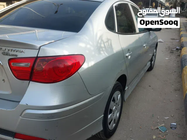 2021 هيونداي النترا Standard