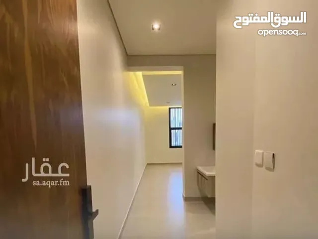 127 m2 2 Bedrooms Apartments for Rent in Al Riyadh Al Qirawan