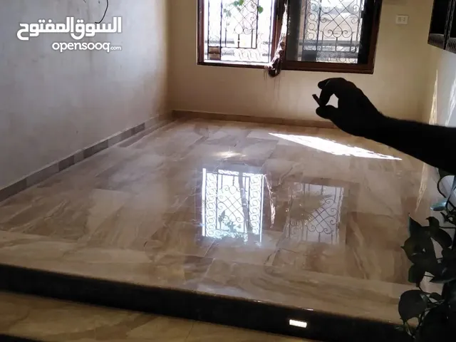 جلي جميع انواع البلاط والرخام والجرانيت والسيراميك والمزايكو والبازلت