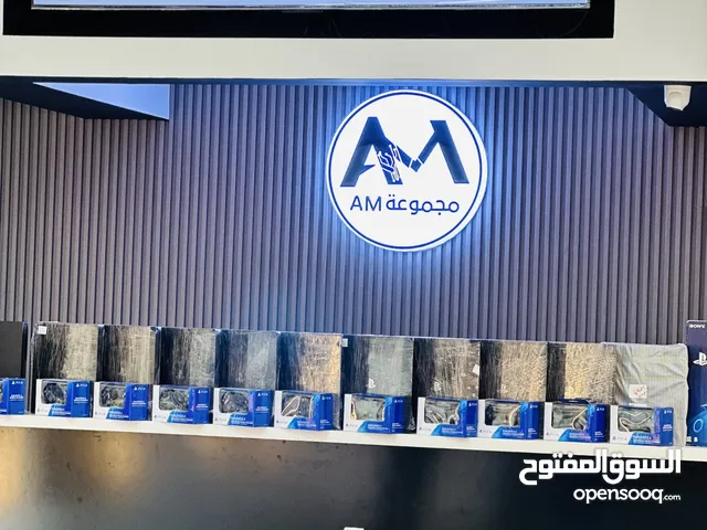 بلايستيشن 4 بكل انواعه أصلي بالضمان بالألعاب