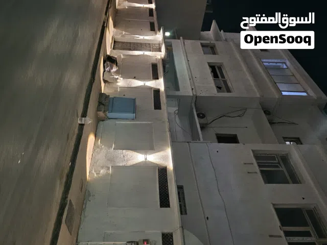 دور كامل مكون من شقتين للايجار علي الرئيسي مقابل مستشفى الخضراء