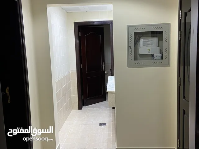 2000 m2 4 Bedrooms Apartments for Rent in Abu Dhabi Muroor Area