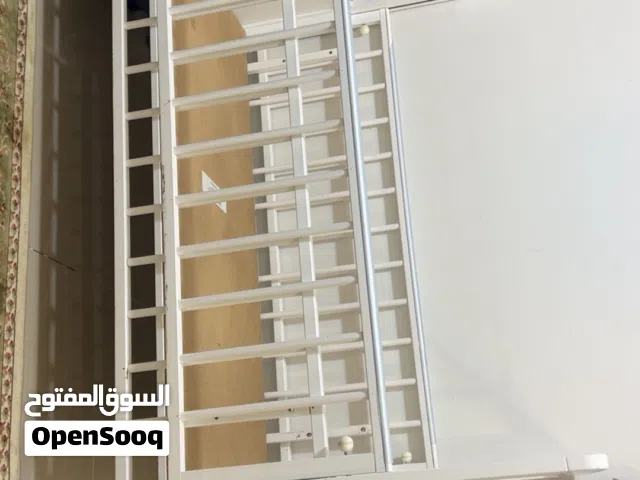 للبيع سرير اطفال 120سم في 66