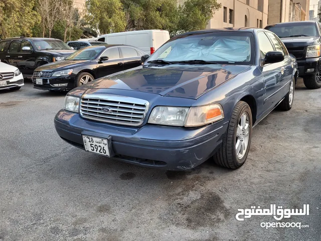 Ford  crown victoria