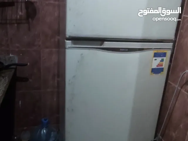سكن موظفين شباب بجانب محطه مترو جامعه القاهره
