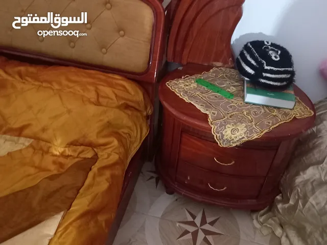 غرفة النوم نظيفه دراجة أولى مصنعة من الخشب وليست الواح