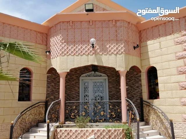 380m2 5 Bedrooms Townhouse for Sale in Al Batinah Suwaiq