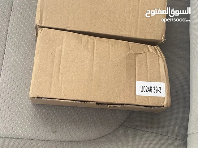 مقابض ابواب داخلية كيا سيراتو جهة اليسار حبتين للسايق والي خلفة