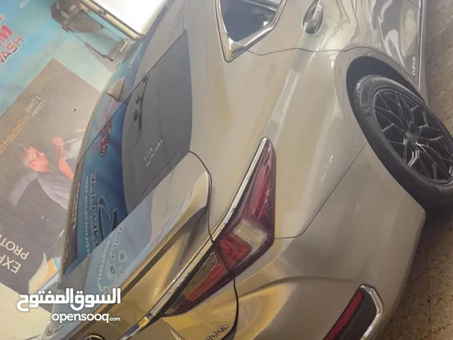 لكزس اي إس وكاله