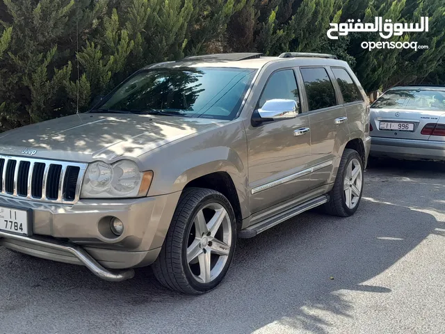 جيب شروكي 2005 فل ما عدا الفتحه 4×4 البيع بدون الرقم
