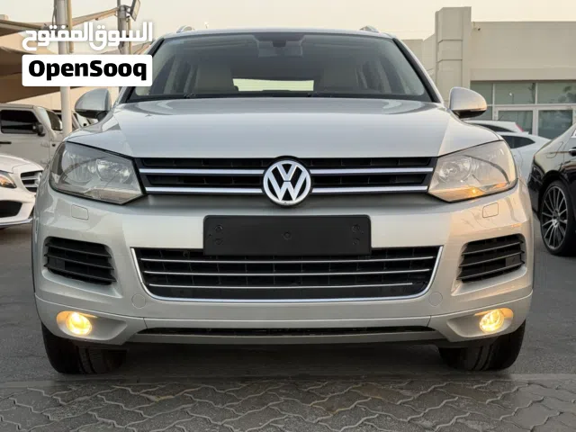 2012 فولكسفاغن طوارق Standard