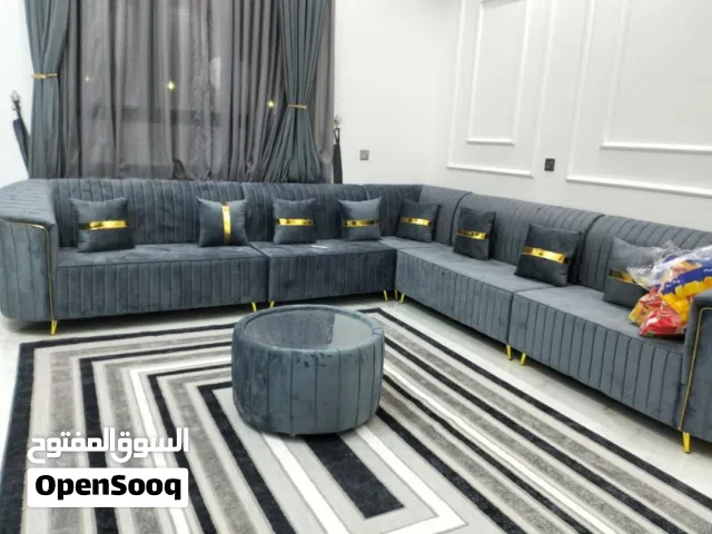 sofa  bade curtains