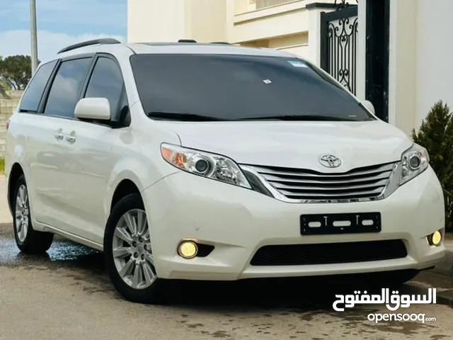 New Toyota Sienna in Tripoli