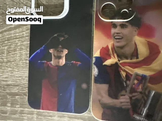 غلاف لاعبين برشلونة ل جوال 15برو ماكس بيدري وكوبارسي