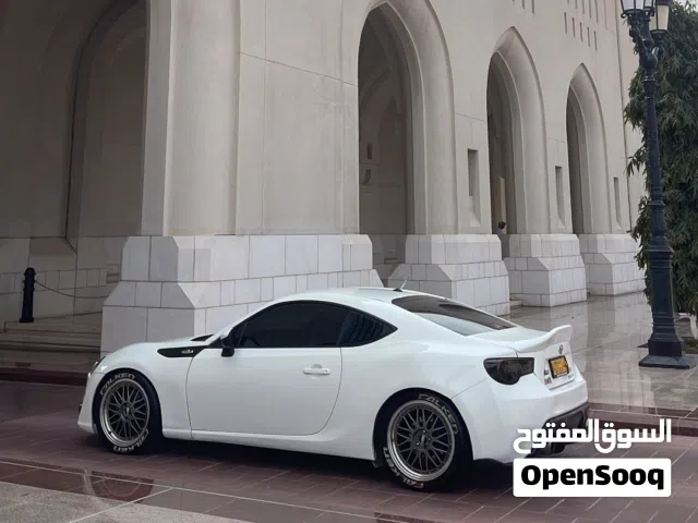 2013 تويوتا GT86 Standard