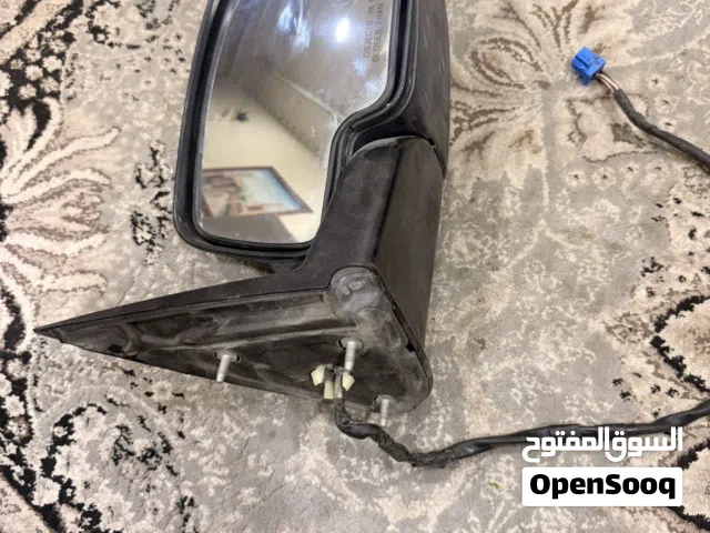 منظره يمين يوكن 2005 وطربال السلة