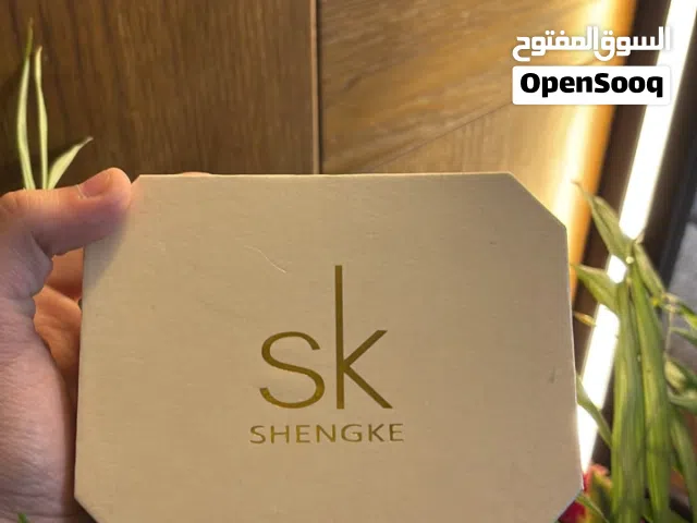 ساعات بناتي جديد  مع عقد وحلق  السعر فقط 100 شيكل
